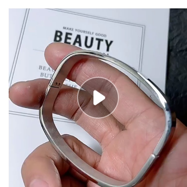 Fashionable Square Titanium Steel Bracelet for Men and Women, Korean and Japanese Couple Jewelry, Simple Black Korean Style Trendy Jewelry Fashionable Square Titanium Steel Bracelet for Men and Women, Korean and Japanese Couple Jewelry, Simple Black Korean Style Trendy Jewelry