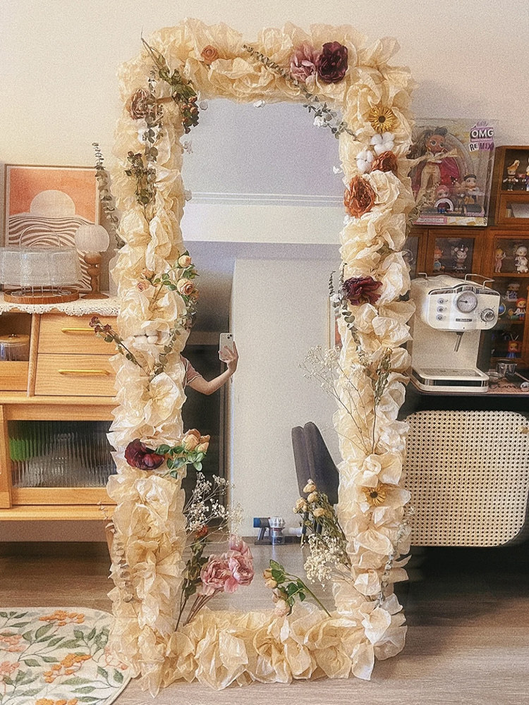 Red mirror transformation diy material decorated all-body mirror sticker frame Sydney paper dry flower girls hand-made