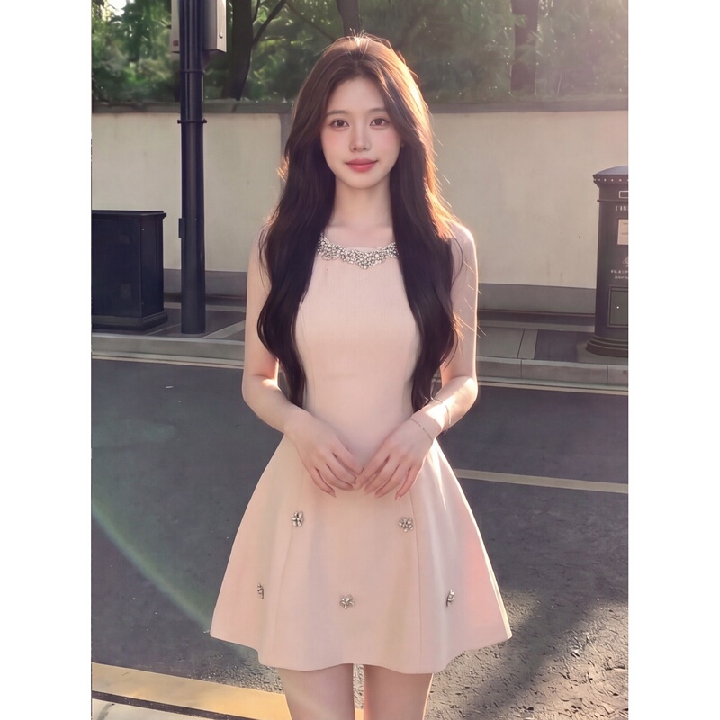 French-Style Bow-Tie Diamond-Embellished Sleeveless Dress for Women, New Summer Style, Elegant and Slimming A-Line Dress