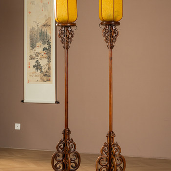 Qing dynasty huanghuali moire fixed lamp stand