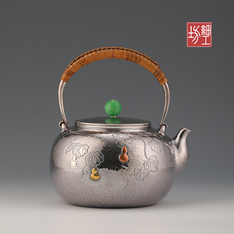 Fine workshop Japanese silver kettle Sterling silver 999 kettle handmade a silver mouth to play Fu Lu