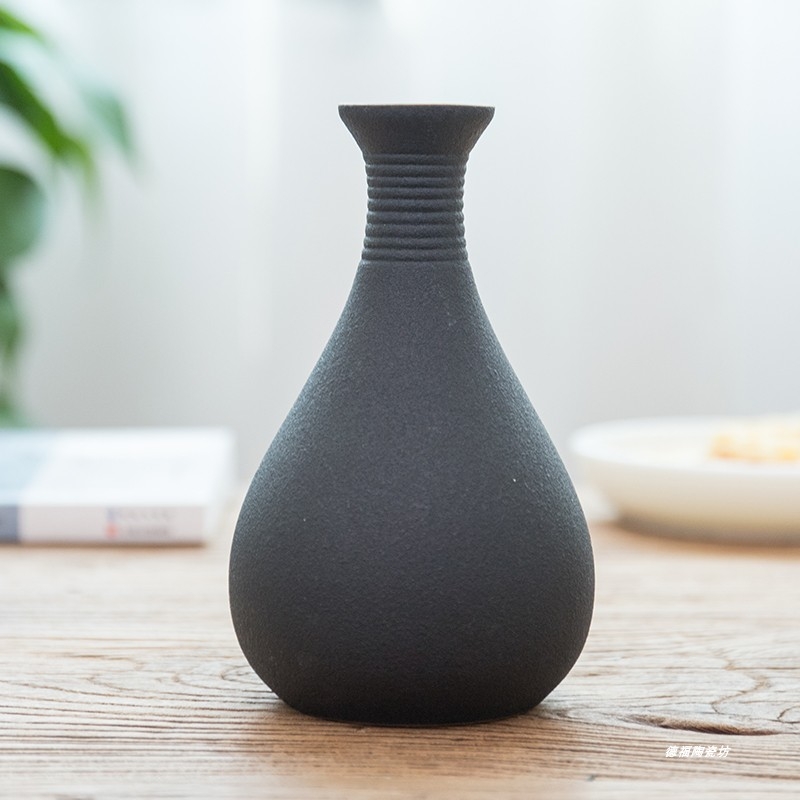 Coarse pottery wine liquor hip flask to both of empty wine bottles three points half jins jars Japanese household decorative bottle furnishing articles