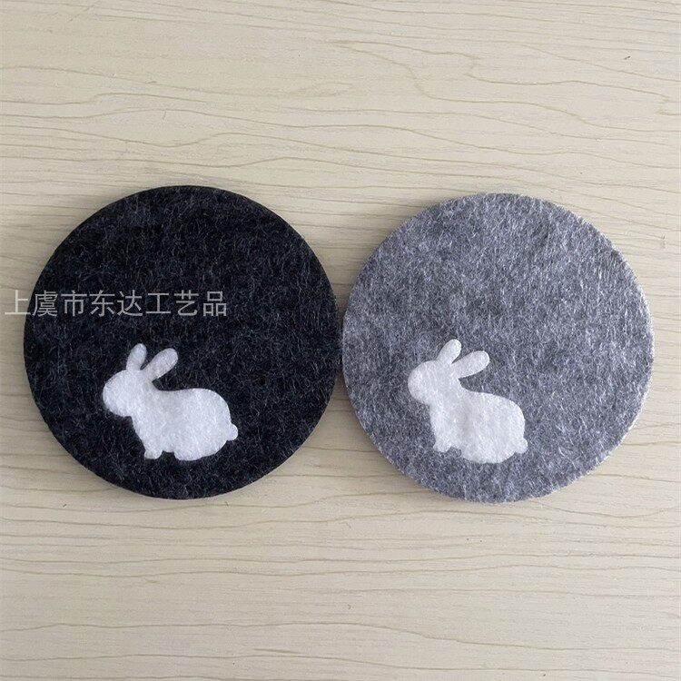 Creative European non-woven animal series thickened tea coaster absorbent fabric coaster non-slip heat insulation pad