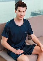 Real silk sleepwear mens summer thin short sleeves Two suits Mens Silk Ice Silk Summer Youth Loose Furniture