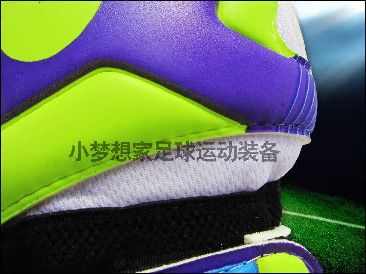 Gants de football - Ref 2596500 Image 16