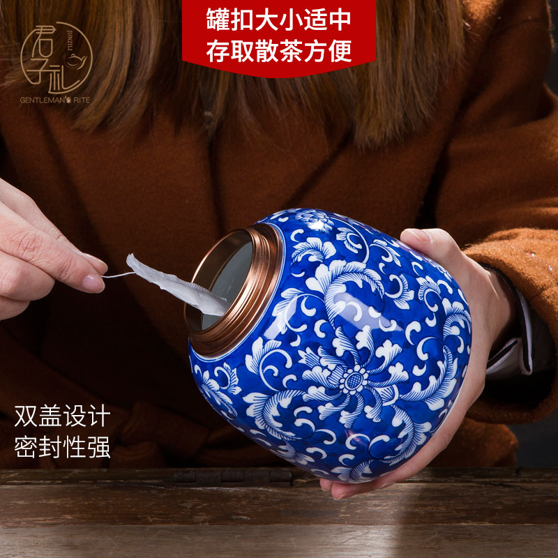 Jingdezhen blue and white porcelain ceramic caddy fixings large half jins of puer tea with a sealed tank storage POTS a kilo of household