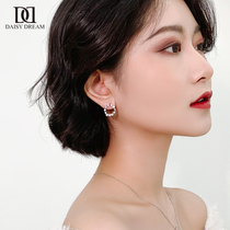 Korean temperament circle pearl earrings female 2021 New tidal Red personality senior sense French earring stud earrings