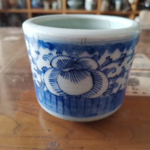 清代乾隆山水之间人物青花九子攒盘一套