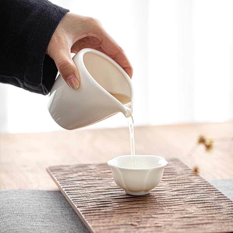 Chick just a cup of tea points of tea ware Japanese jade porcelain kung fu tea tea accessories filter points bowl and cup