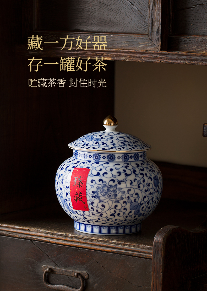 Jingdezhen hand - made bound lotus flower blue and white porcelain tea pot seal pot loose tea storage POTS store receives puer tea