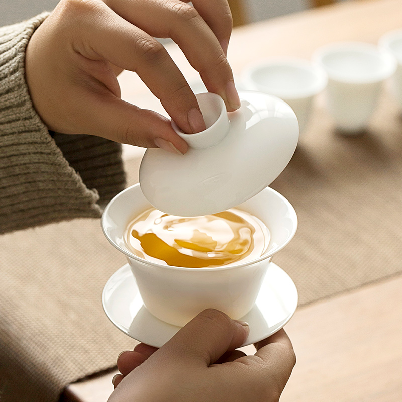 Jingdezhen only sweet white thin foetus hand - made three tureen single tea bowl to bowl kung fu tea set, ceramic cups