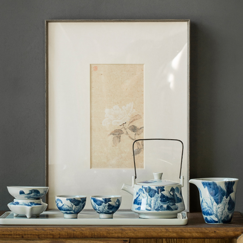 Jingdezhen blue and white landscape hand - made porcelain kung fu tea set small suit Chinese style household girder pot lid bowl