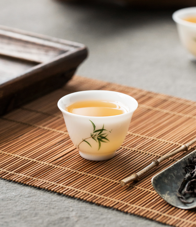 Members of the jingdezhen bamboo soil sample tea cup manual coloured drawing or pattern under the glaze color contracted master cup ceramic cup