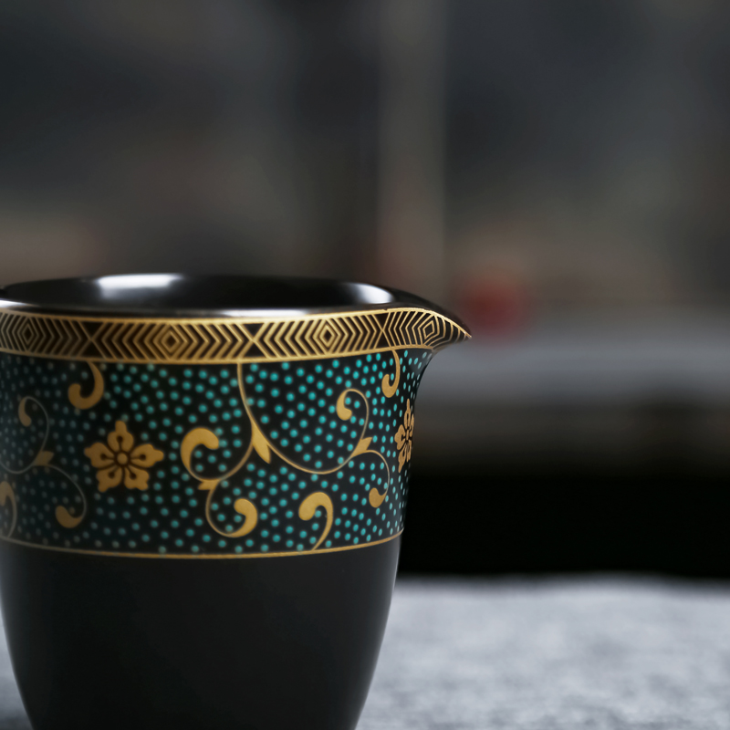 Tea Tea Tea Tea set points exchanger with the ceramics fair keller household kung fu large fair keller of blue and white porcelain Tea set the see colour