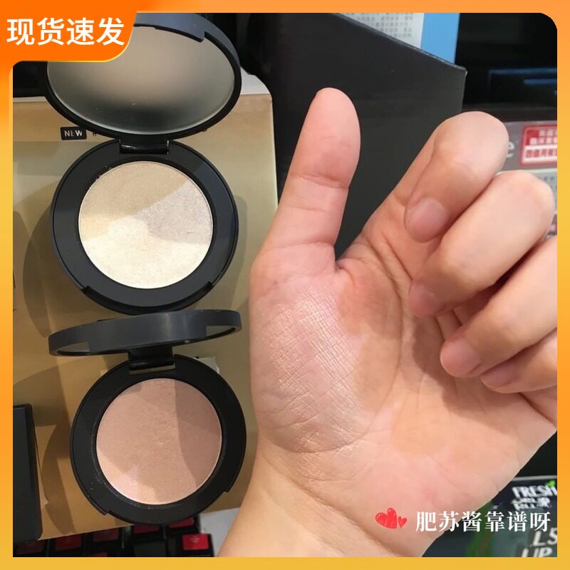 Spot Taiwan heme Crystal bright cake 2 8g brightening highlight glitter face brightening three-dimensional retouching