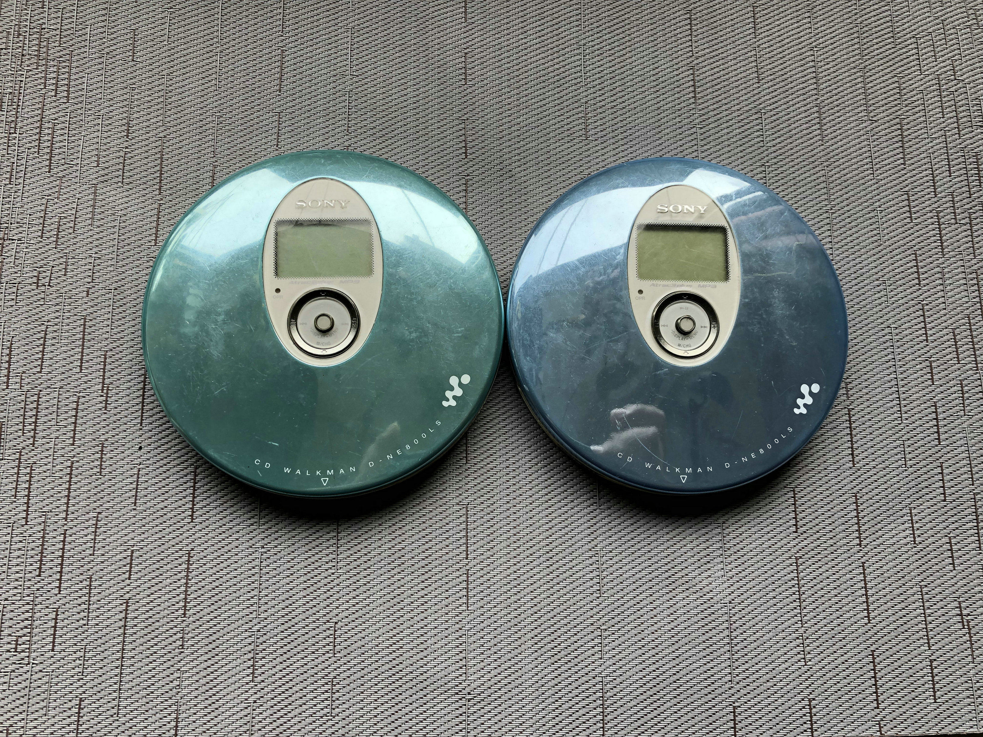 Sony D-NE800 CD Walkman player 8 new supports MP3 format function intact