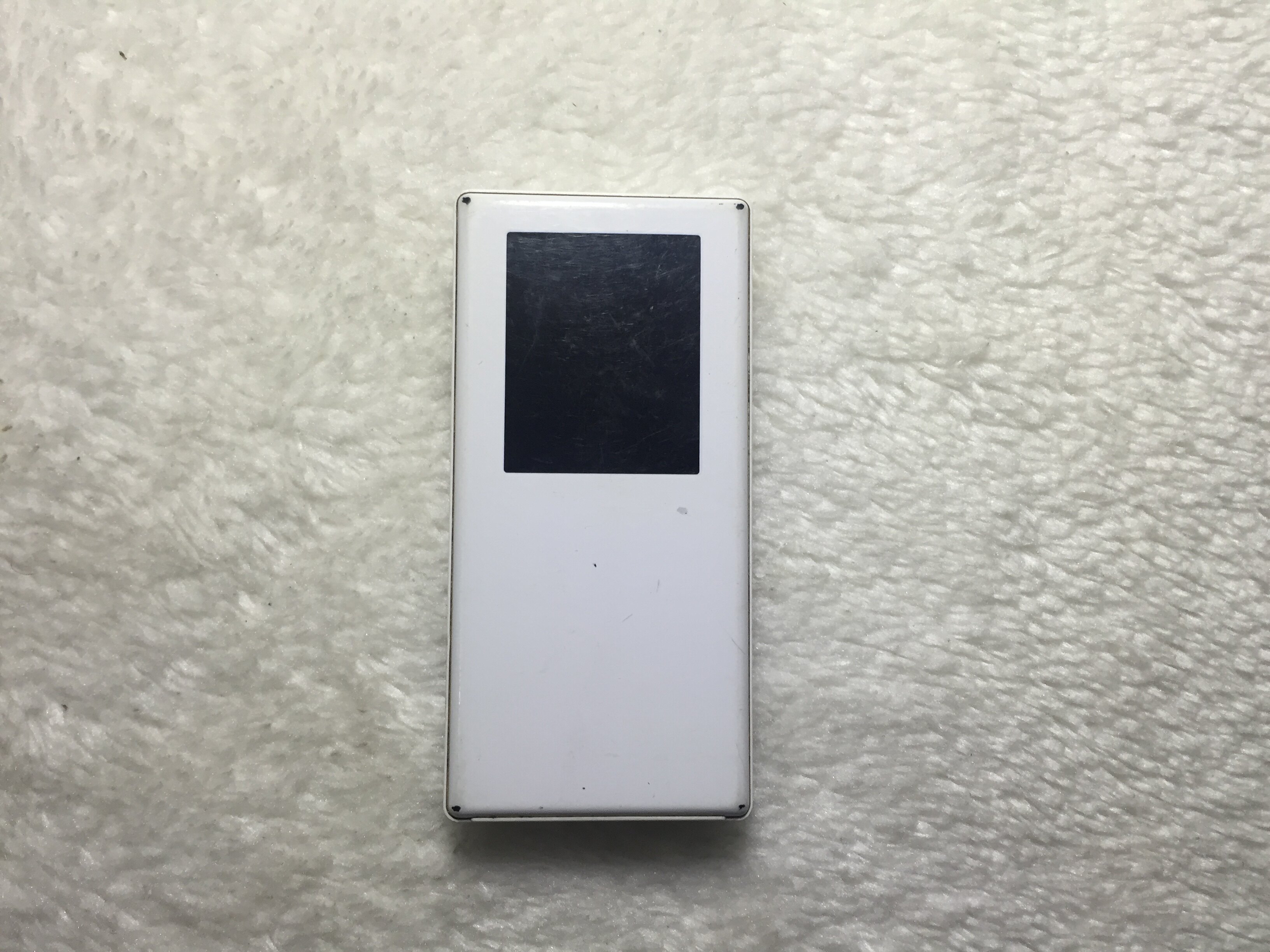 Samsung YP-S5 MP3 player white with out-of-2G function intact 