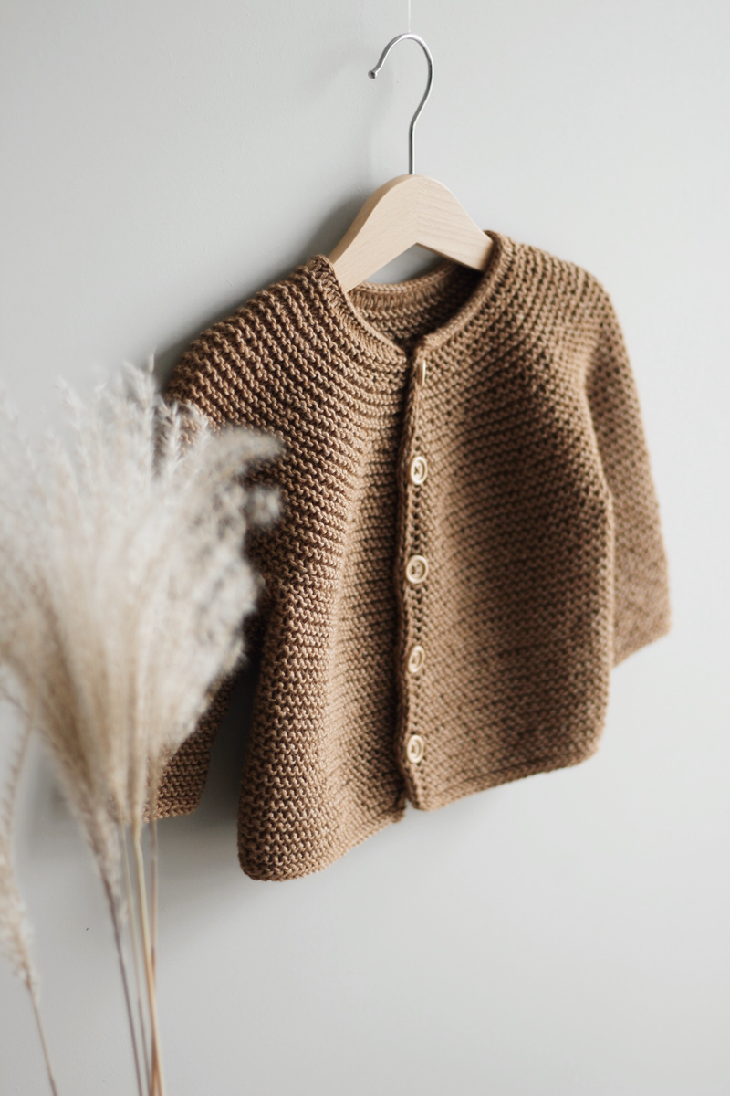 Spring cardigan, children's sweater coat, stick needle, text description, translation, knitting illustration, non-physical