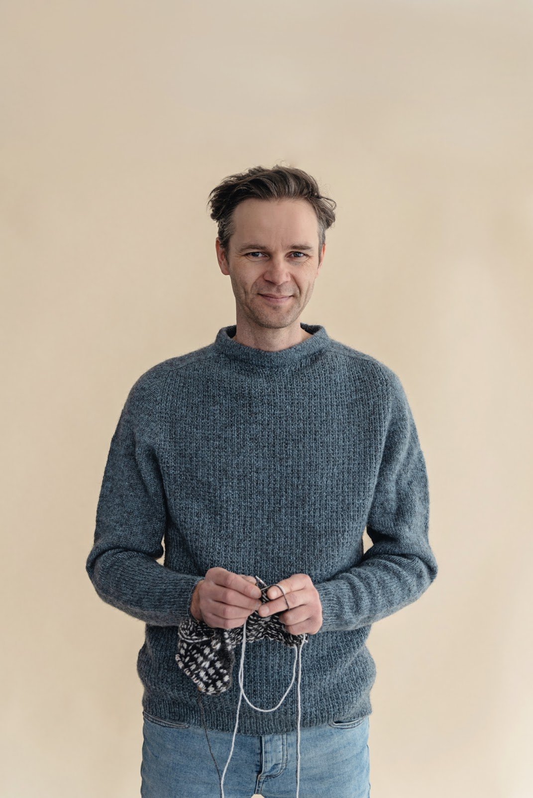 Bluebird Dad Men's Pullover Sweater Text Description Stick Needle Translation Knitting Illustration Non-finished Product