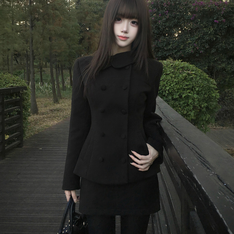 Korean-Style Elegant Waist-Cinching Double-Breasted Woolen Coat for Women, Autumn and Winter High-Waisted Hip-Hugging Short Skirt Two-Piece Set Korean-Style Elegant Waist-Cinching Double-Breasted Woolen Coat for Women, Autumn and Winter High-Waisted Hip-Hugging Short Skirt Two-Piece Set