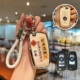 Бег+насильственные медведя плетения веревки, когда он работает