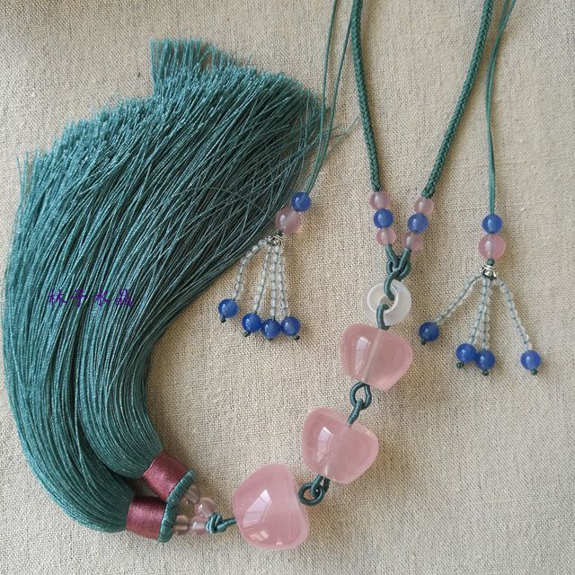 Pure manual compilation of natural crystal apple car hanging parts Ping An automobile hanging decoration