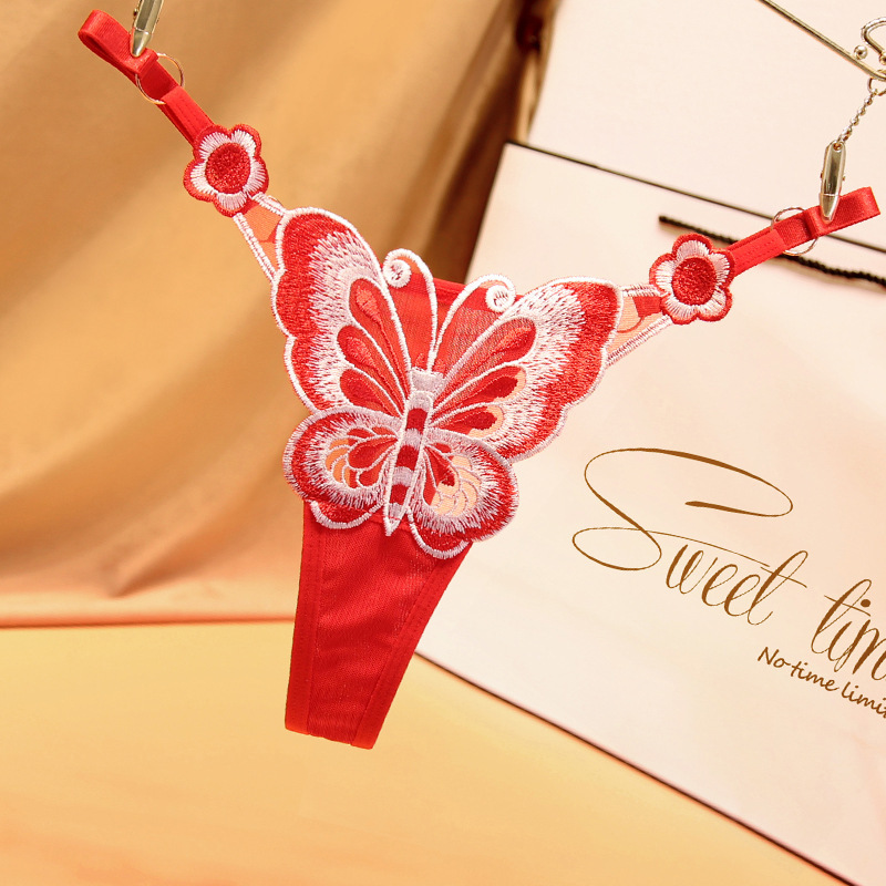 Sexy Women's Nylon Butterfly Embroidered Thong Red Thin Strap Low-Rise Seamless Floral Panties Sexy Women's Nylon Butterfly Embroidered Thong Red Thin Strap Low-Rise Seamless Floral Panties