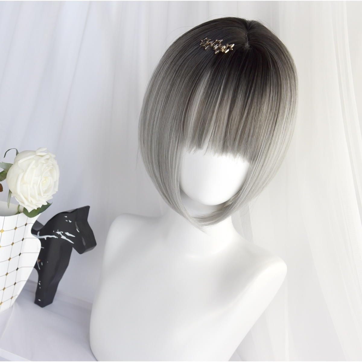 Swann family-wig female 20cm gradient black silver short hair buckle super face small cos anime -) Star move)