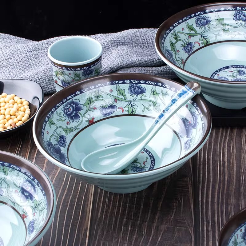Melamine Blue and White Porcelain Noodle Bowl for Commercial Catering, Special Large Noodle Bowl for Shaanxi Noodle Restaurants, Plastic Beef Noodle Bowl for Rice Noodle Shops Melamine Blue and White Porcelain Noodle Bowl for Commercial Catering, Special Large Noodle Bowl for Shaanxi Noodle Restaurants, Plastic Beef Noodle Bowl for Rice Noodle Shops