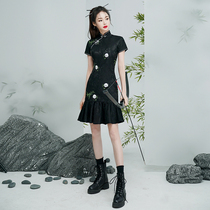 Black flagrobe dress 2022 new spring and summer retro young fish tail modified version of the dress small man