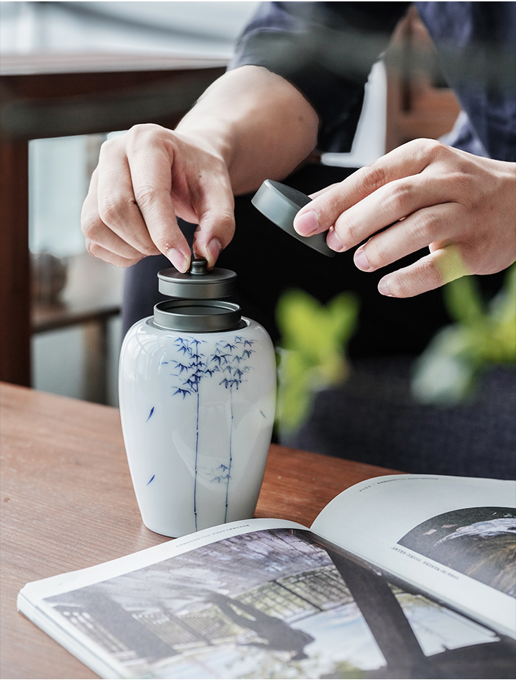 Jingdezhen hand - made ceramic pot pot caddy fixings ceramic POTS sealed tank sealing small portable storage tea tin