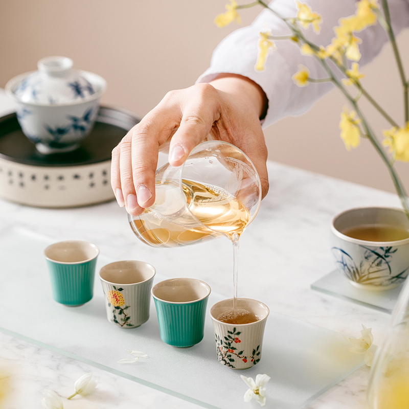 The Self - "appropriate material mixing cup suit sample tea cup jingdezhen ceramic cups retro hand - made kung fu tea set