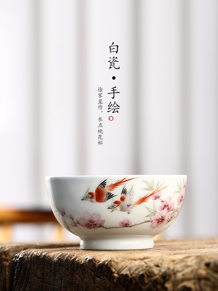 Pure manual water points peach blossom put blue and white kung fu master cup single CPU jingdezhen hand - made sample tea cup single tea cups