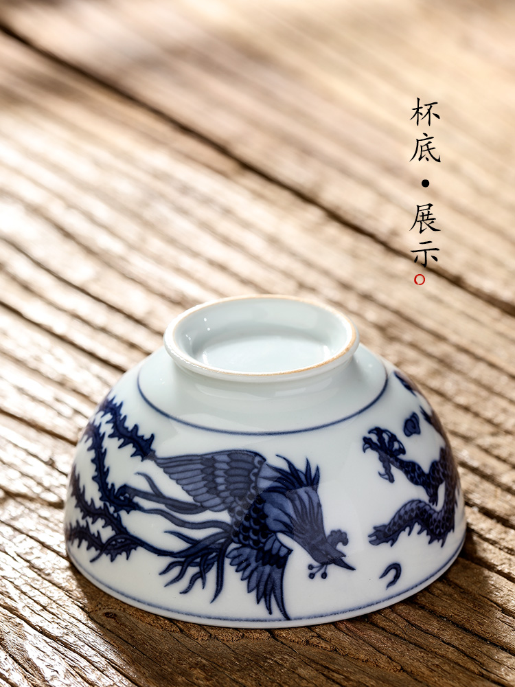 Jingdezhen porcelain kung fu tea masters cup single cup tea pure manual sample tea cup only hand - made longfeng bowl