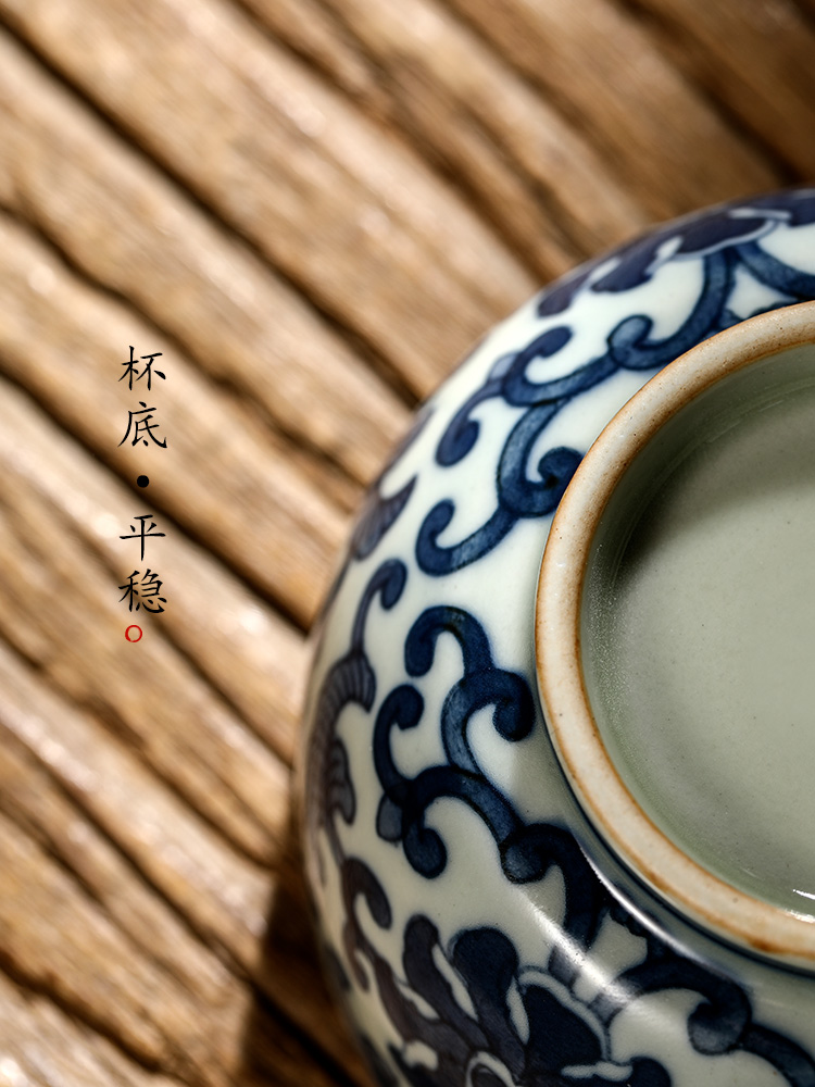 Hand - made jingdezhen blue and white tie up branch lotus master cup single CPU kung fu tea cups checking sample tea cup single ceramic cup