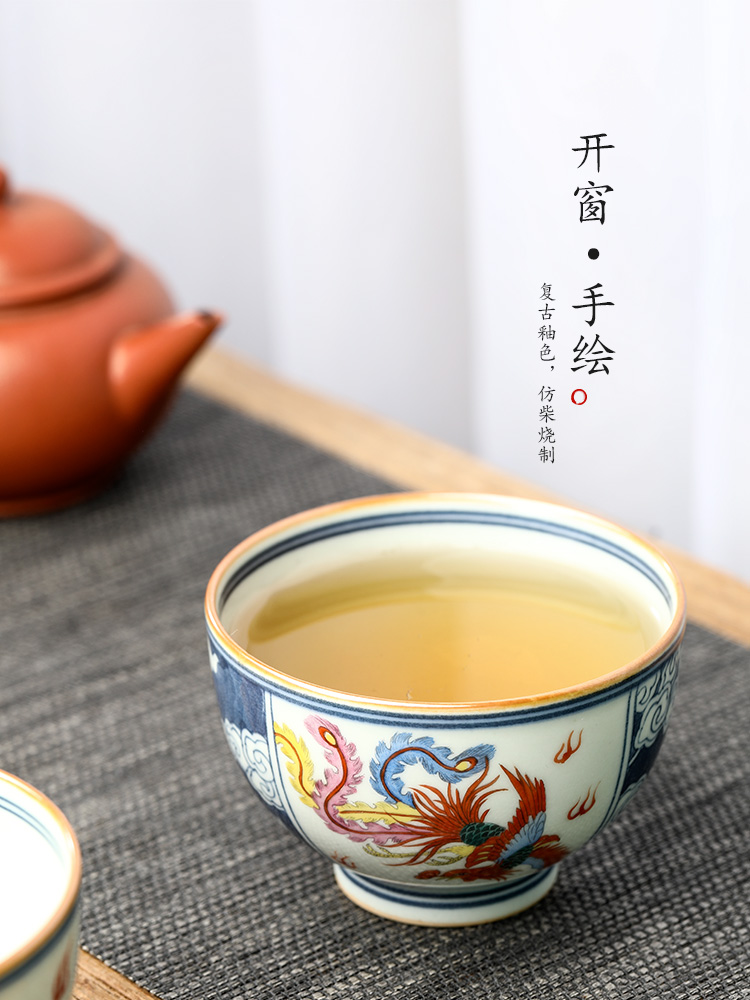 Blue and white master cup single cup pure manual jingdezhen ceramic cups sample tea cup hand - made longfeng kung fu tea set. A single