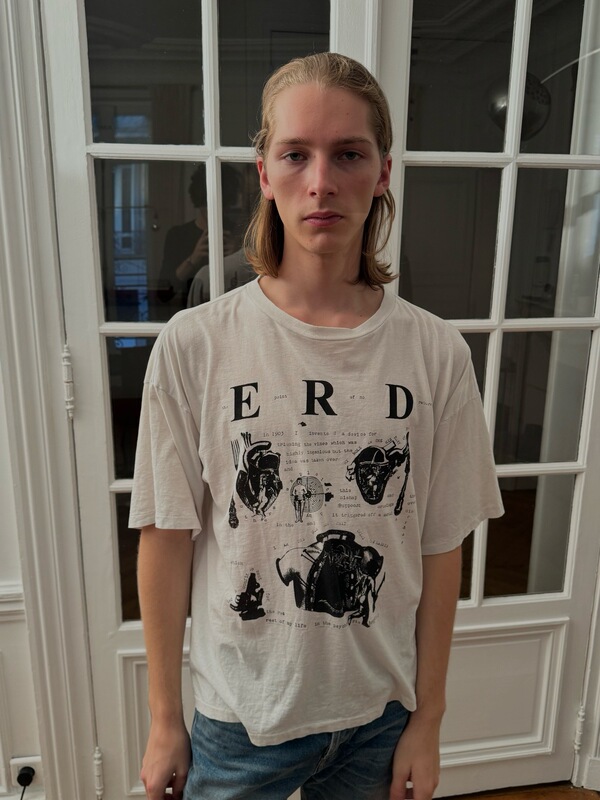 Erd25Ss "I Am a Character in the War" Washed Print Drop-Shoulder Crew Neck Short-Sleeve T-Shirt