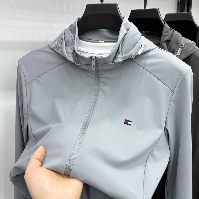 American Tommy Lightweight Sun Protection Clothing for Men in Summer Outdoor Sports and Leisure Thin Breathable Hooded Zipper Jacket American Tommy Lightweight Sun Protection Clothing for Men in Summer Outdoor Sports and Leisure Thin Breathable Hooded Zipper Jacket