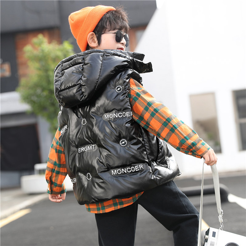 Boys cotton waistcoat autumn and winter outside the foreign school in the Korean version of the big child 2020 new horse clip thickened boys tide
