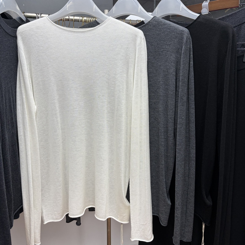 33% Wool Fine-Spun Round-Neck Rolled-Edge Relaxed Basic Long-Sleeve Knit Top T-Shirt New for Autumn 33% Wool Fine-Spun Round-Neck Rolled-Edge Relaxed Basic Long-Sleeve Knit Top T-Shirt New for Autumn