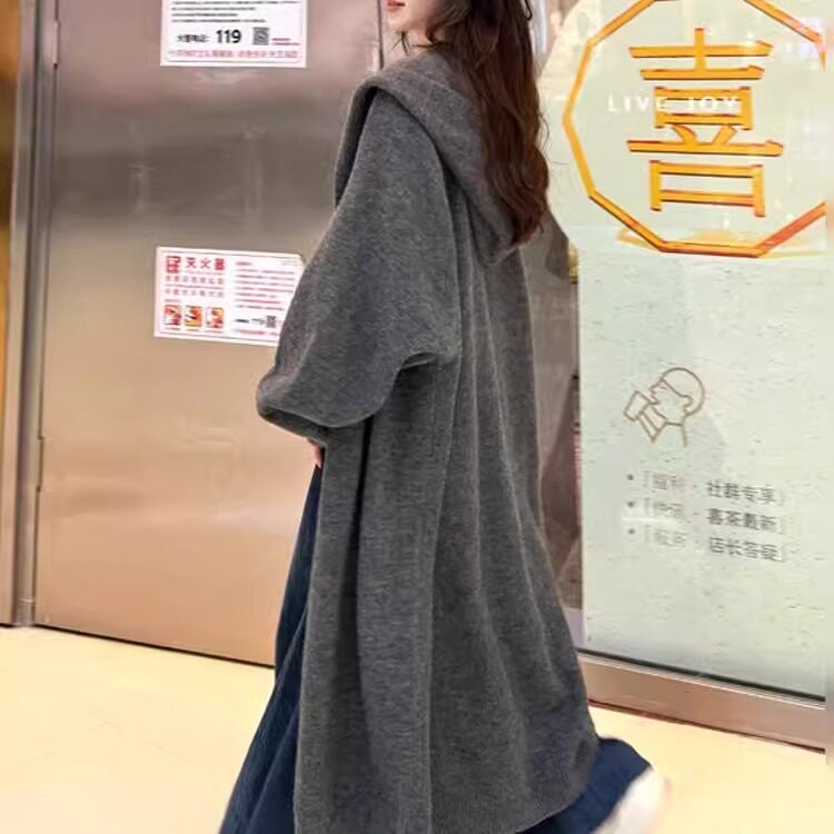 High-End Gray Lazy Style Hooded Mid-Length Over-The-Knee Knitted Cardigan Sweater for Women, Autumn and Winter Thickened Loose Coat High-End Gray Lazy Style Hooded Mid-Length Over-The-Knee Knitted Cardigan Sweater for Women, Autumn and Winter Thickened Loose Coat