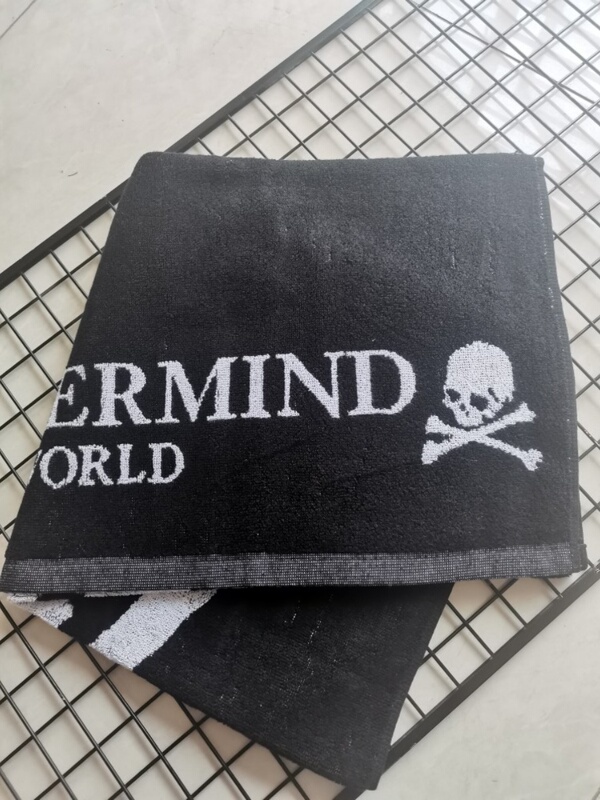 Mastermind Bath Towel Black Series Skull Decoration Personalized Pattern Absorbent Cotton Soft Yarn-Dyed for Men and Women Home Use