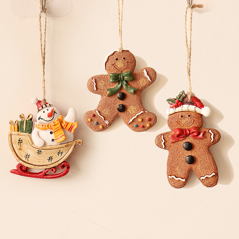Christmas tree decorations resin gingerbread man small pendant charm retro hand-painted snowman craft decorations