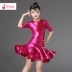Cô gái mới váy khiêu vũ Latin trẻ em tập thể dục quần áo thi đấu hiệu suất trang phục cô gái trẻ em nhảy quy định quần áo tay áo ngắn - Trang phục