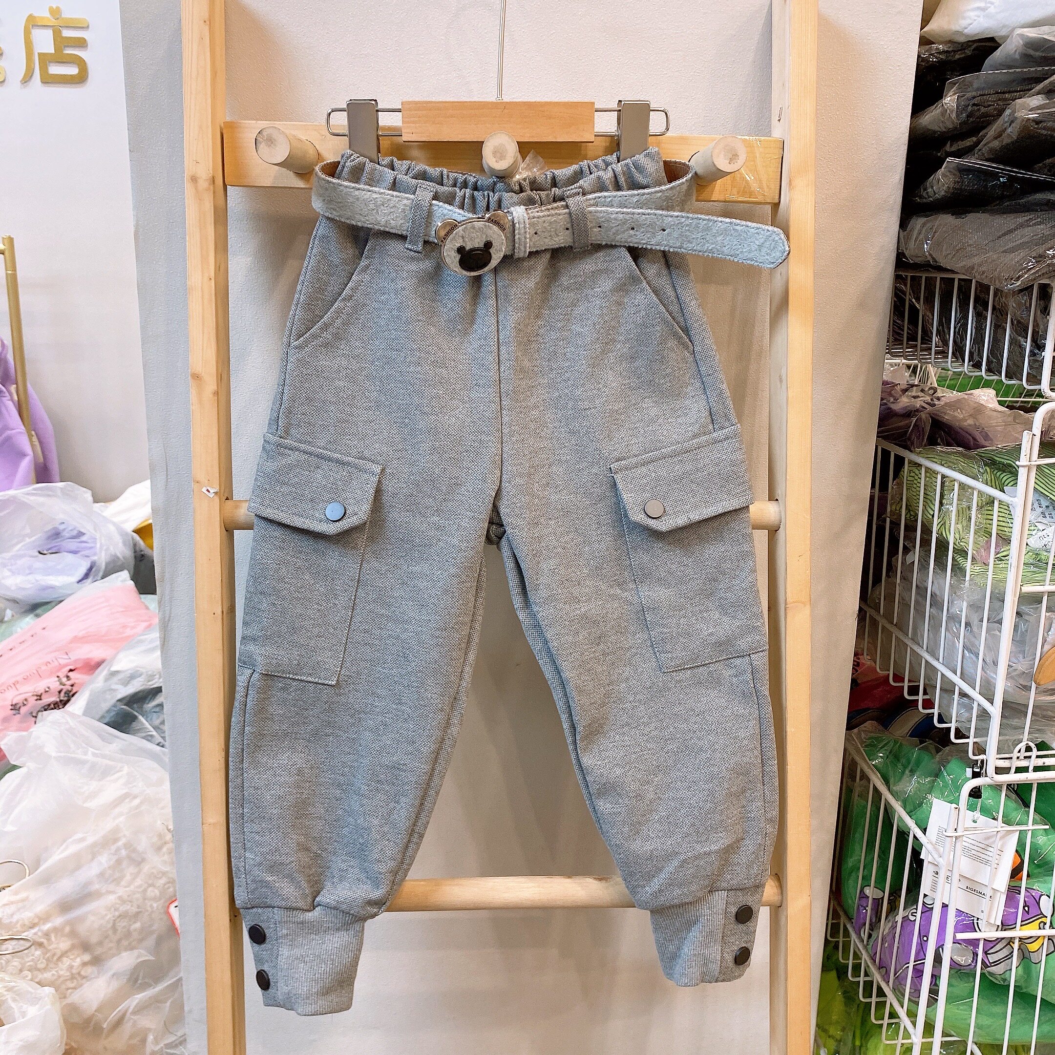 Big-eared autumn and winter children's middle and big children's pocket tooling thin fleece sports bundle feet knitted sweatpants 5313