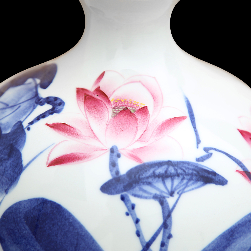 To ceramics rhyme color bucket load of blue and white porcelain vase