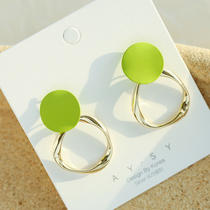 Summer earrings 2021 New Tide simple high-end net red and green silver earrings female silver earrings
