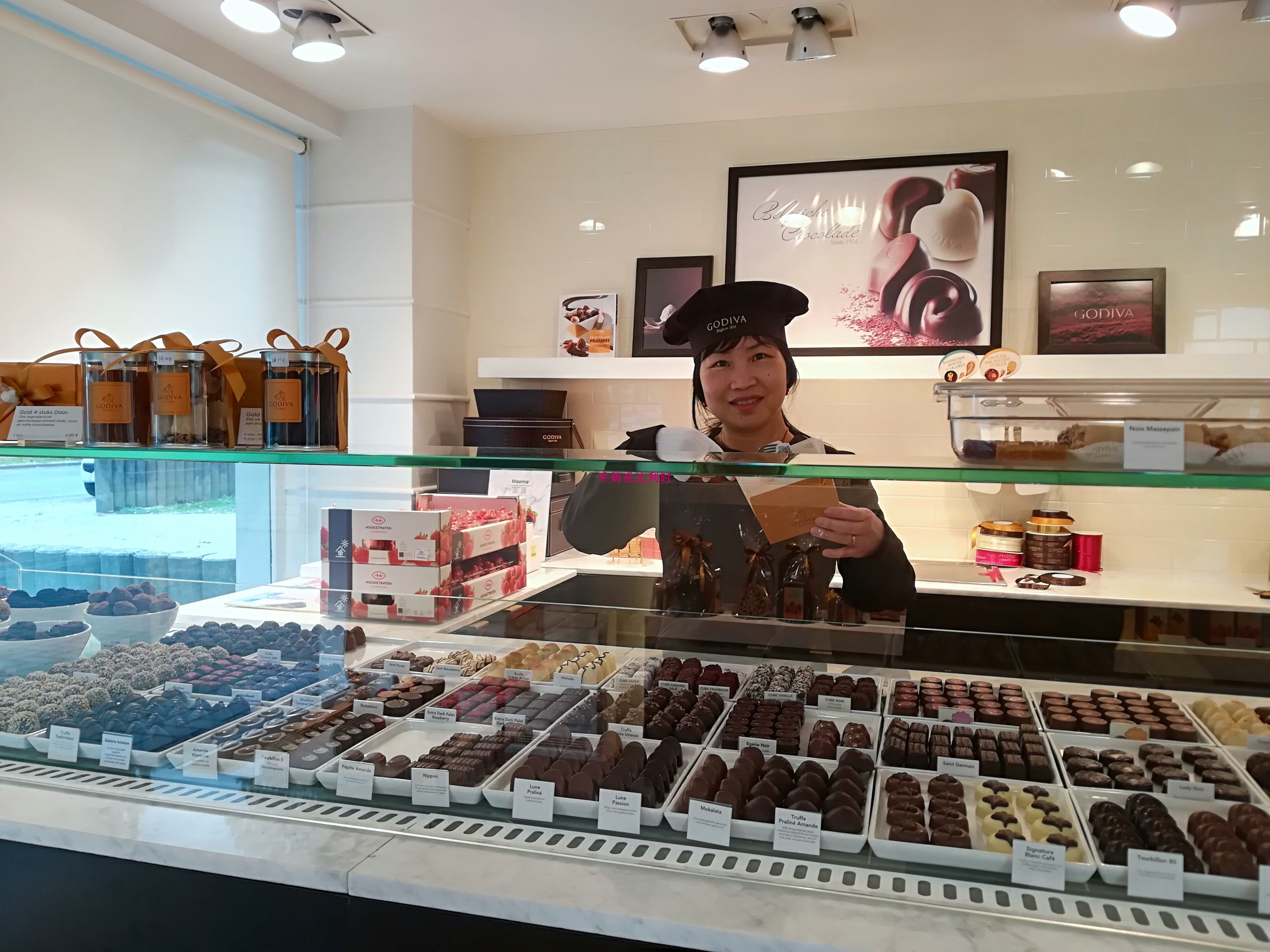 More than 70 kinds of counter flavors-Godiva Godiva Truffles and Sandwich in Belgium