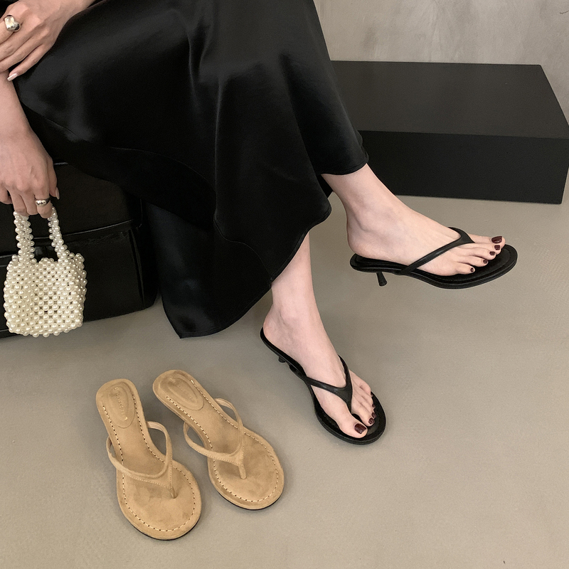 French-Style Flip-Flops for Women, Suitable for Outdoor Wear, 2026 Summer New Model, Stiletto Sandals, Open-Toe Sandals, Beach Flip-Flops