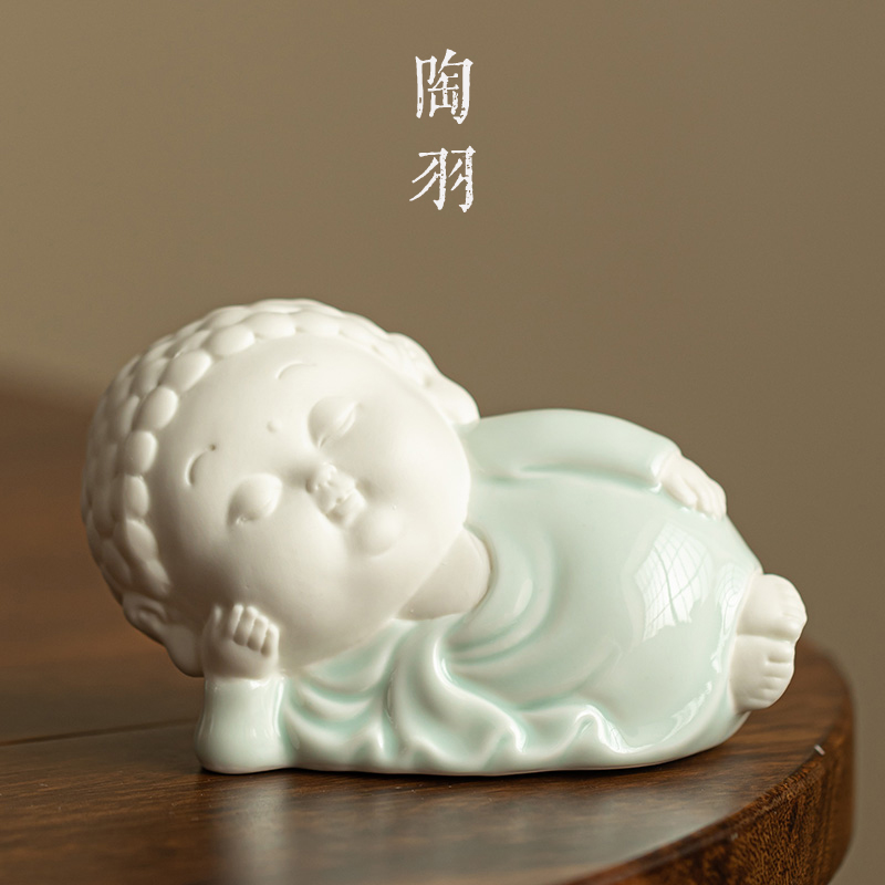 White Porcelain Tea Darling Pendulum with Nourishing Tea Playful Little Monk Tea Art Table Tea Desk Boutique Personality Creative Tea Ceremony Tea Set Accessories-Taobao